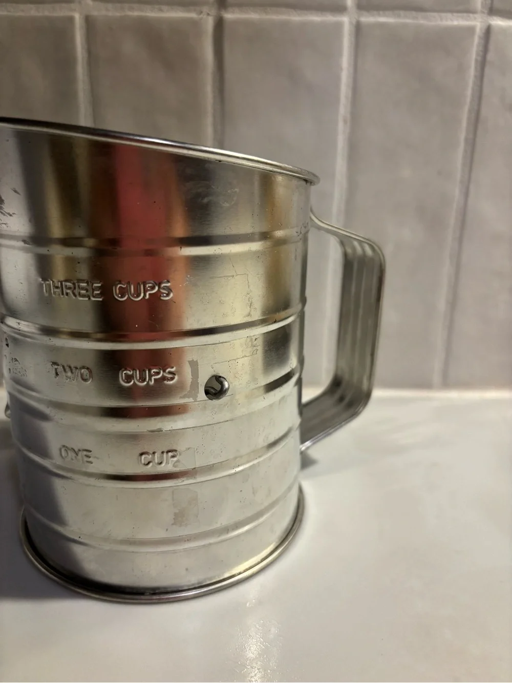 Classic Stainless Steel 3-Cup Rotary Flour & Sugar Sifter with Wood Handle Knob